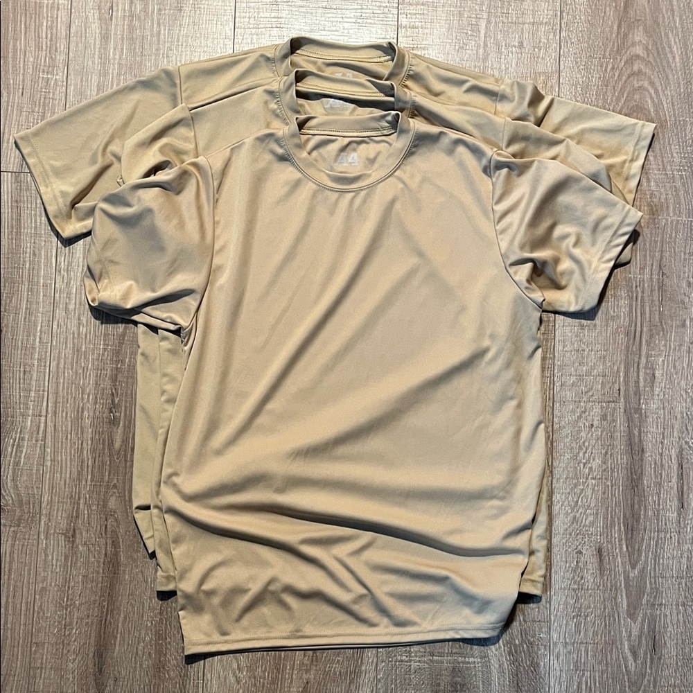Boy’s Set of 3 Gold Short Sleeve Athletic Shirts Size M